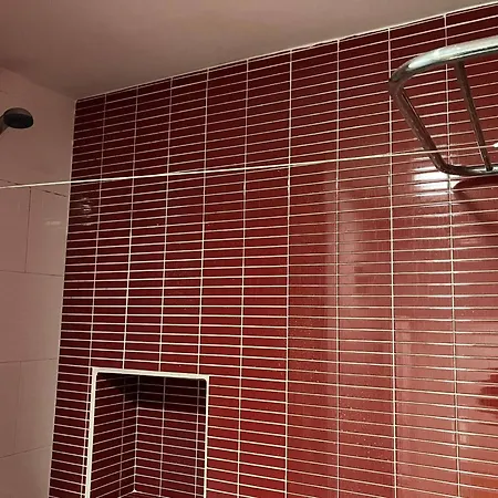 דירה Downtown Tiles *